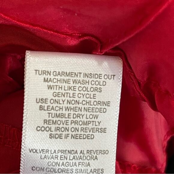 Youngland Red Dress w/ Black Velour Waist Tie & Raised Quilt-like Design - 18M - Picture 10 of 11